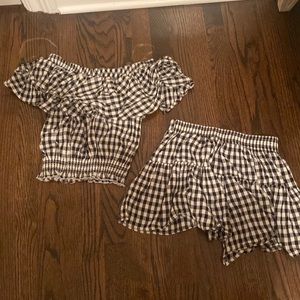 black and white off the shoulder set